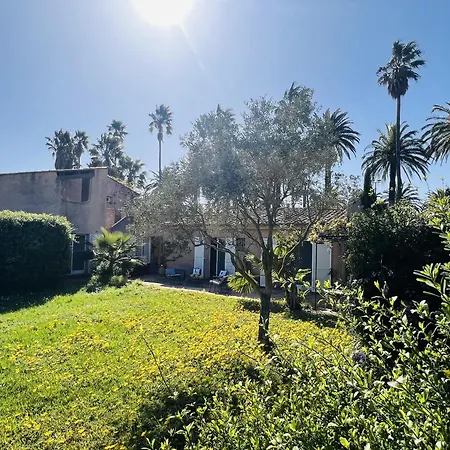 Holiday home Des Fleurs Saint-Tropez